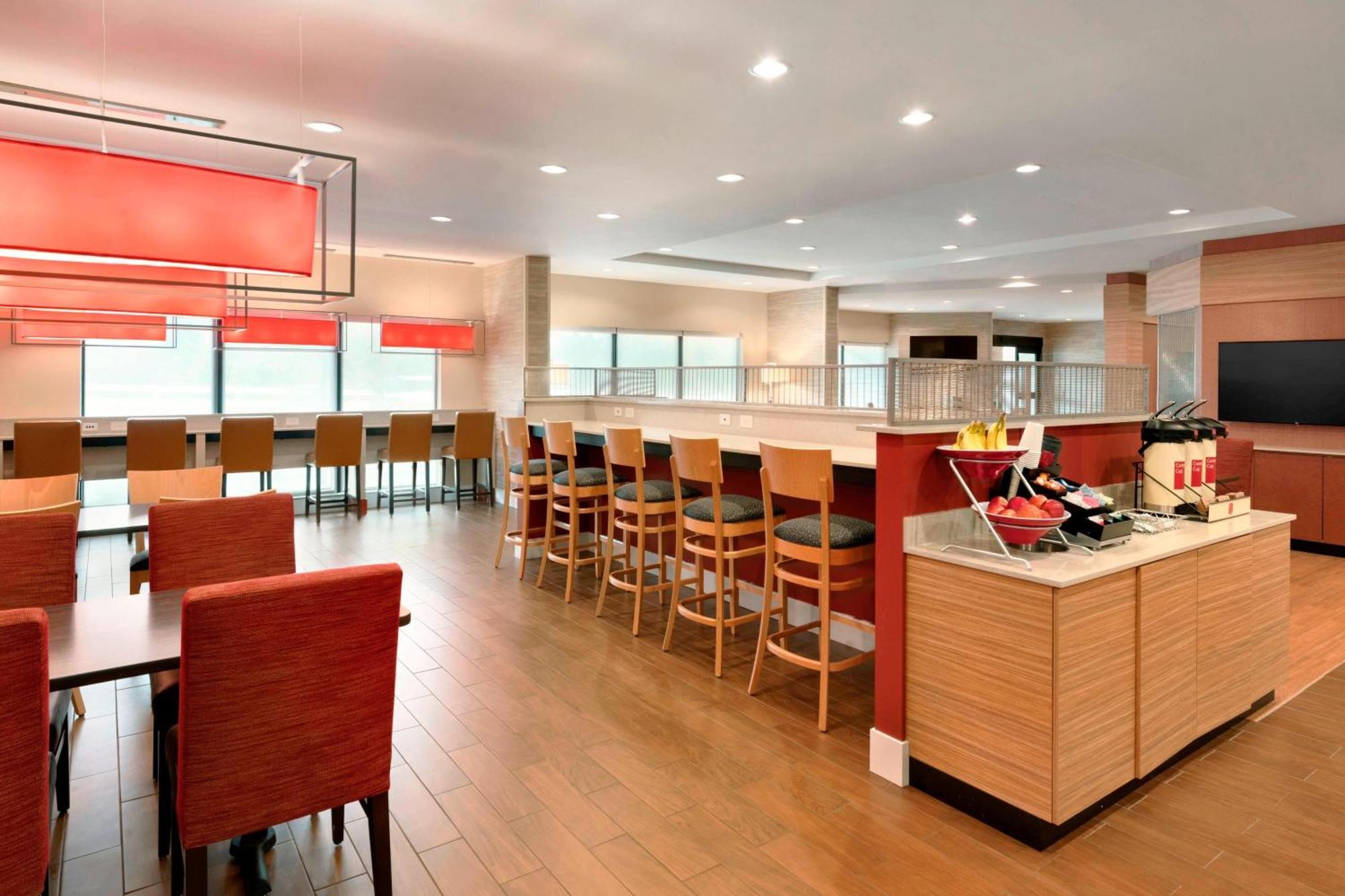 Towneplace Suites By Marriott Pittsburgh Airport/Robinson Township Buitenkant foto